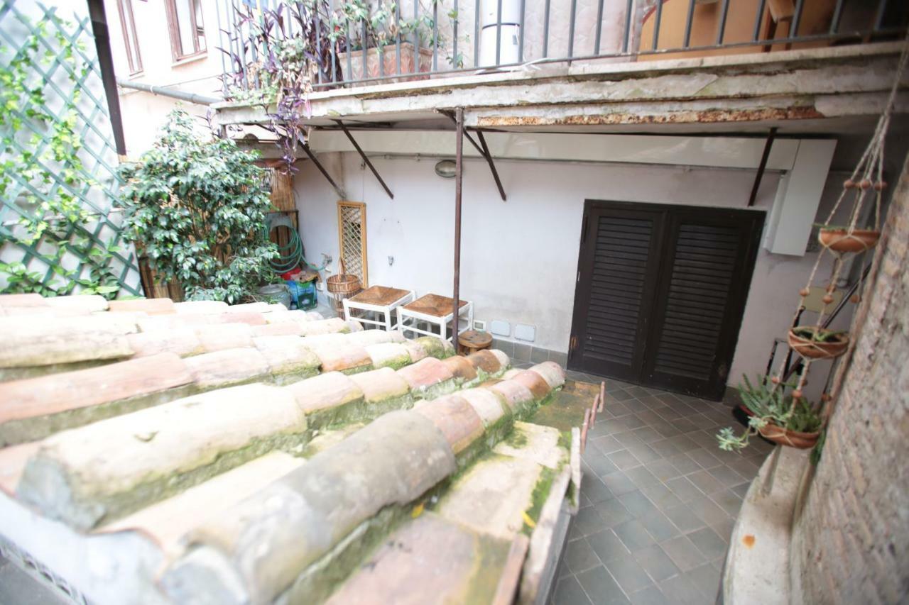 Appartement Un Tetto Al Pantheon à Rome Extérieur photo